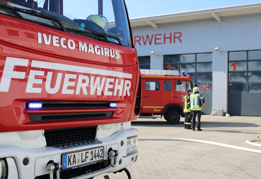 Dinas Damkar Tulang Bawang Barat Gelar Rescue di Jalan Protokol