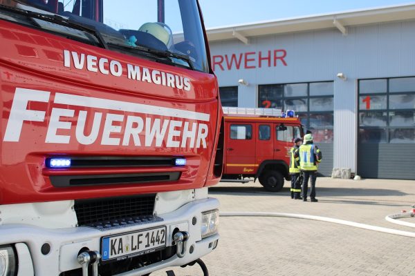 Dinas Damkar Tulang Bawang Barat Gelar Rescue di Jalan Protokol